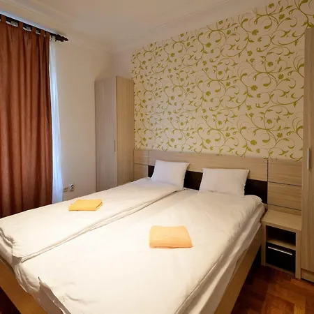 Hotel Rezime 3*